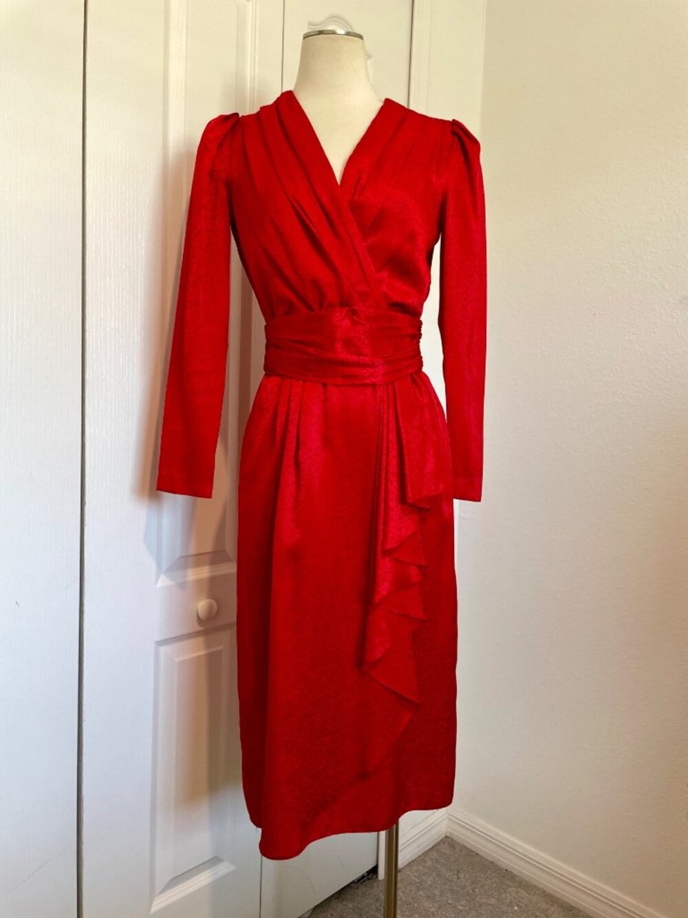 Vintage 70s 80s Richard Warren Saks Fifth Avenue Red Jacquard Midi Wrap Dress SM